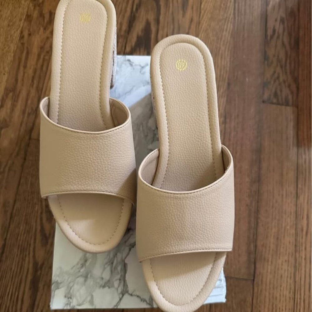 Woven block heel sandal - size 40